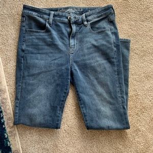 AE Medium Wash Jeggings
